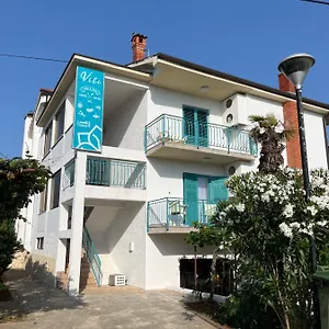 Appartamento Apartment'S & Restorant Vili, Umago